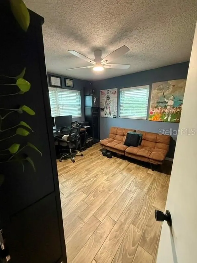 4050 4th Street N St Petersburg FL 33703