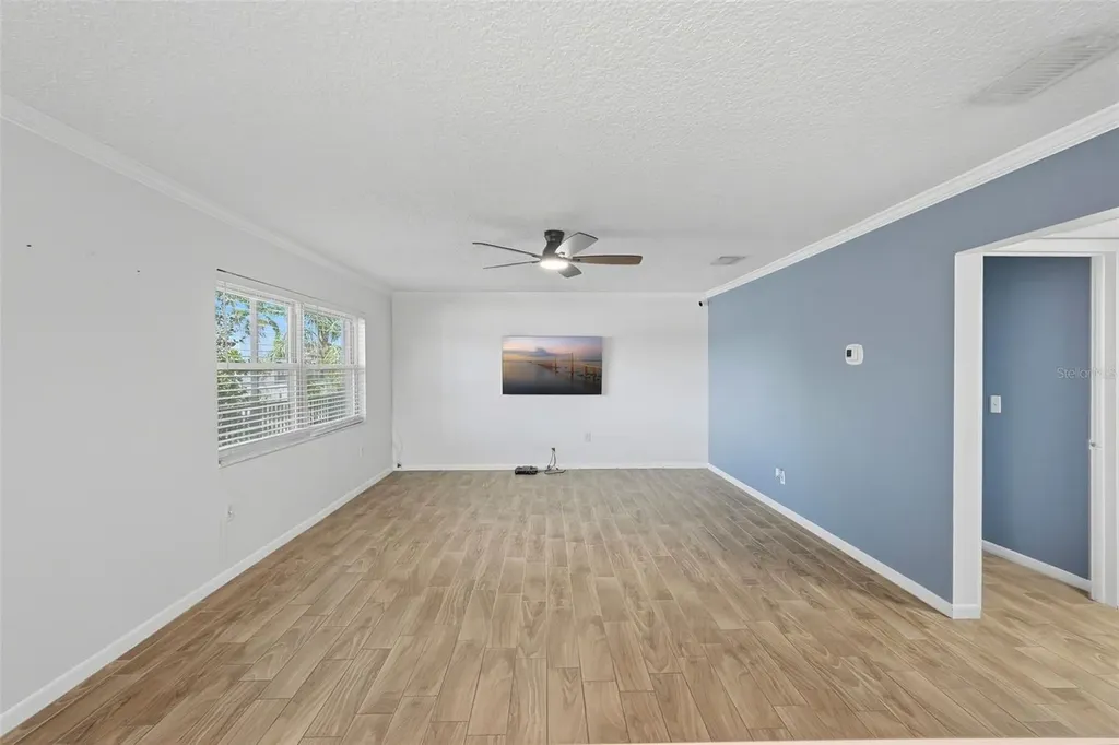 4050 4th Street N St Petersburg FL 33703