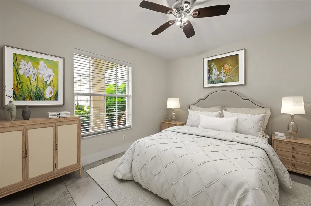 4910 Cougar Court N Naples FL 34109
