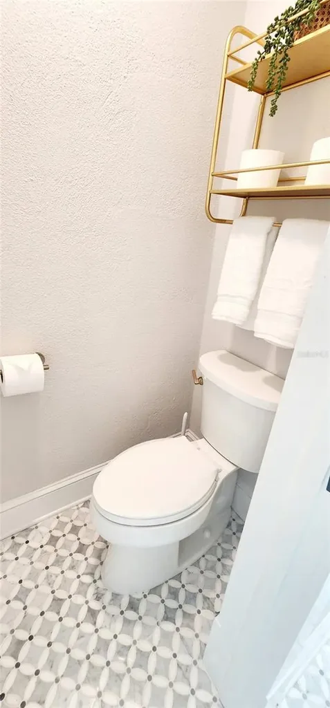 320 Ohio Place Sarasota FL 34236