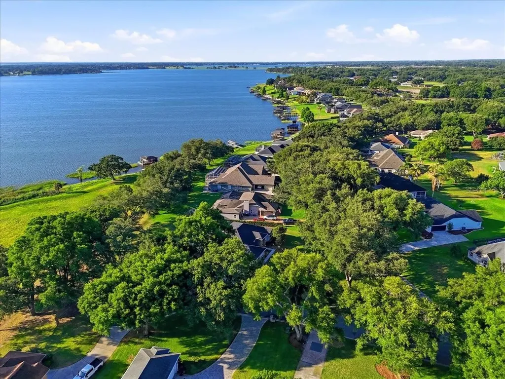 5017 Juliana Reserve Drive Auburndale FL 33823