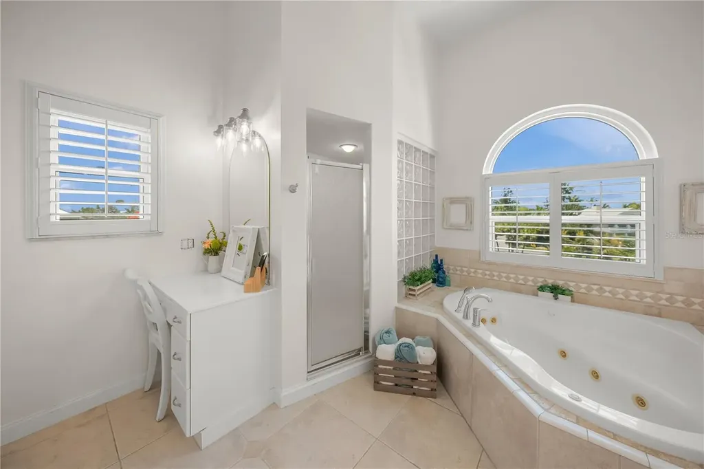 791 Broadway Street Longboat Key FL 34228