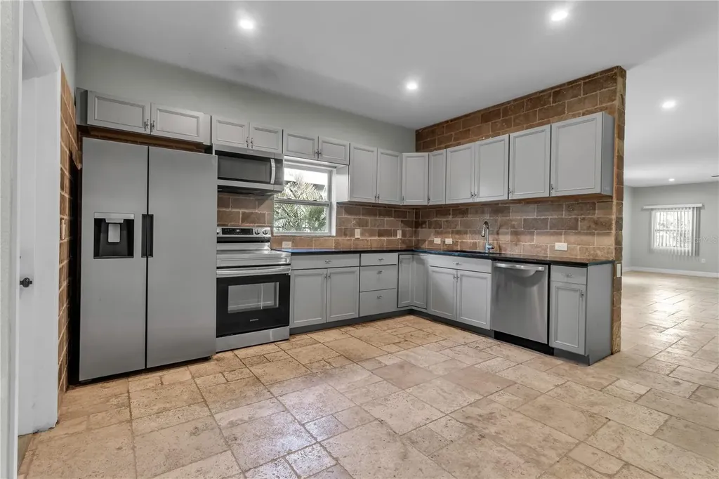1536 25th Street Sarasota FL 34234