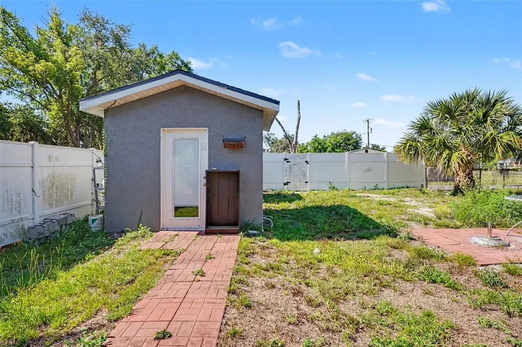 614 W 6th Street Lakeland FL 33805