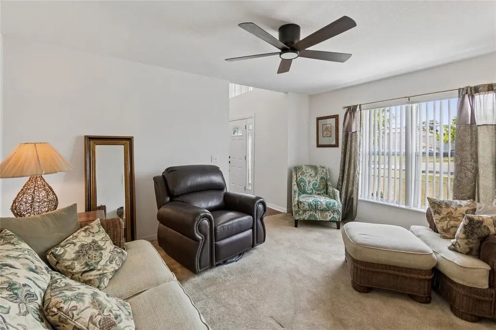2789 Woodland Creek Loop Kissimmee FL 34744