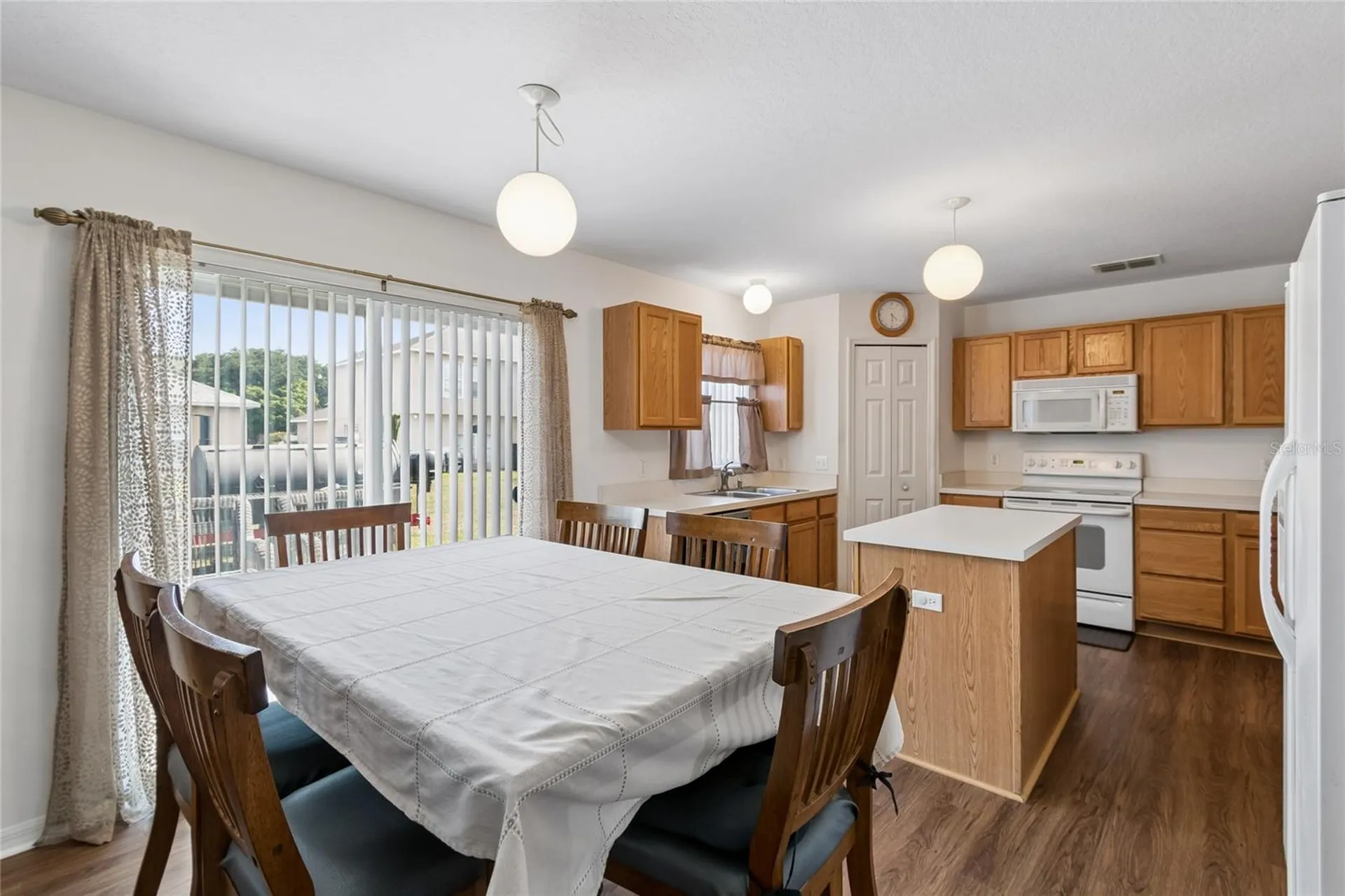 2789 Woodland Creek Loop Kissimmee FL 34744