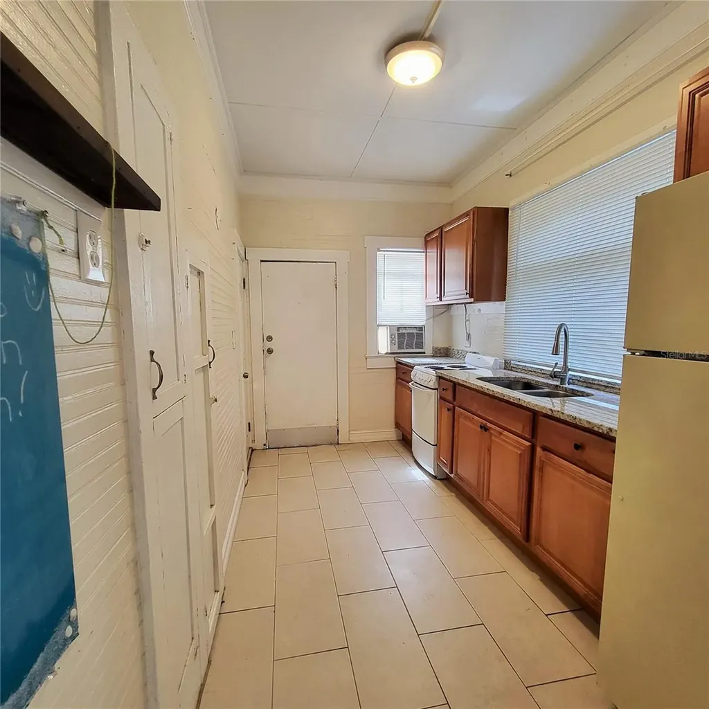 305 Woodrow Avenue Largo FL 33770