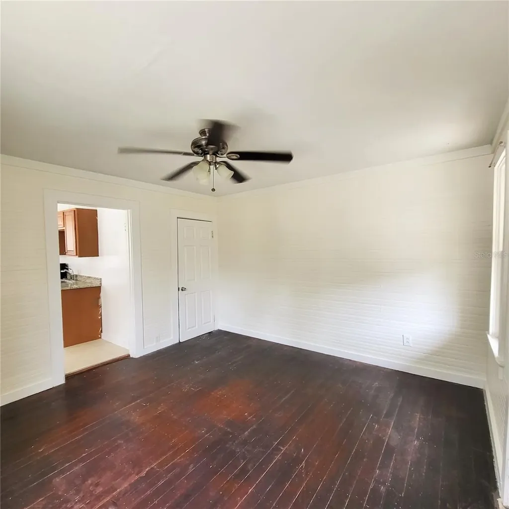 305 Woodrow Avenue Largo FL 33770