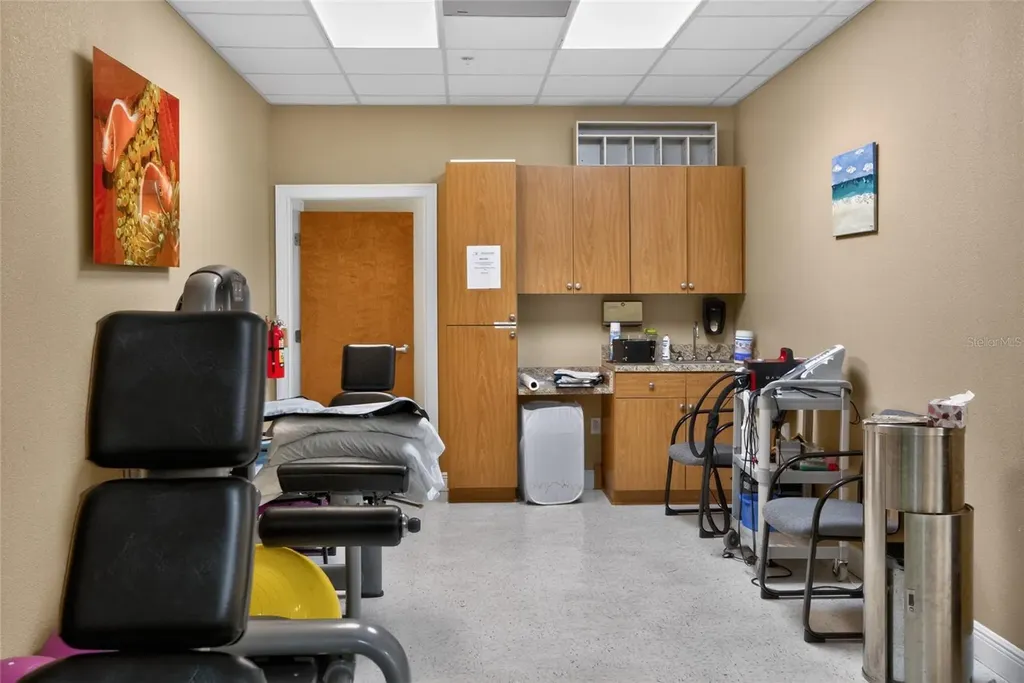 733 County Road 466 Lady Lake FL 32159