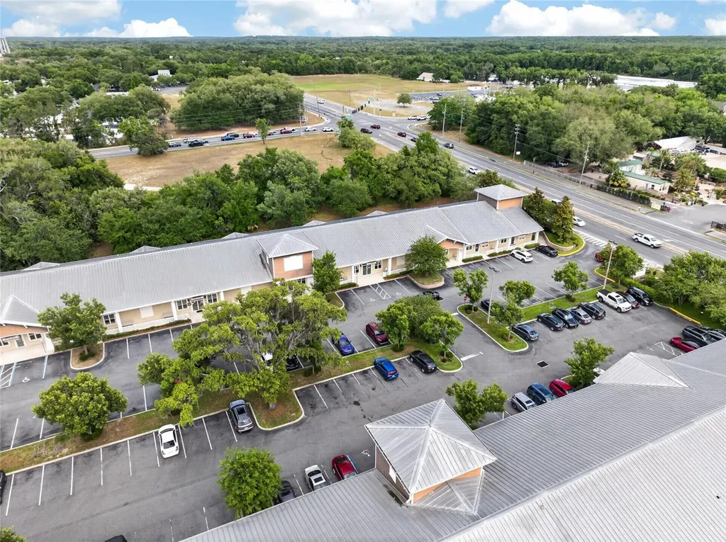 733 County Road 466 Lady Lake FL 32159