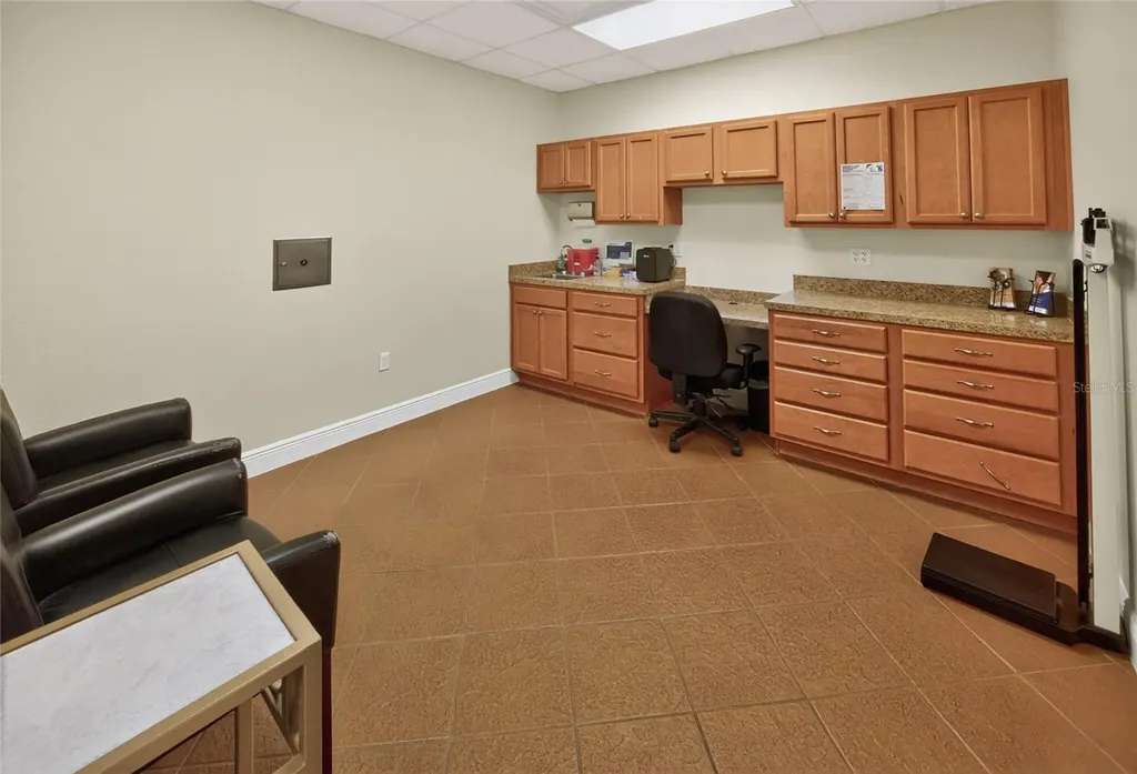 733 County Road 466 Lady Lake FL 32159
