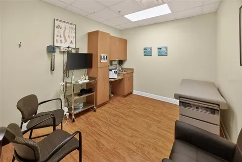 733 County Road 466 Lady Lake FL 32159