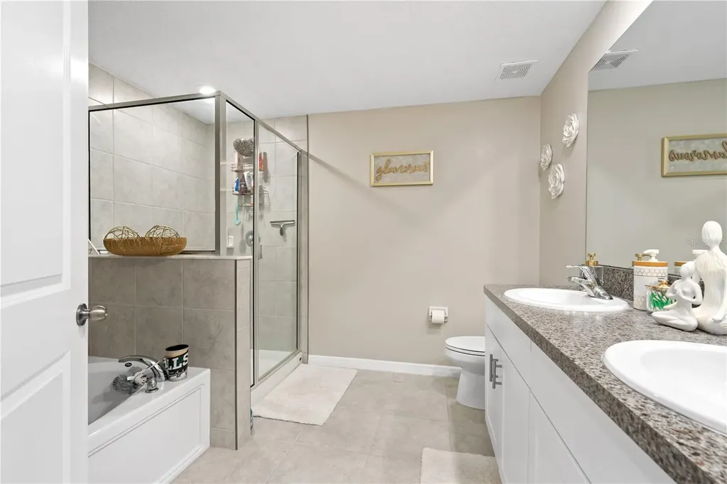 843 Royal Empress Drive Ruskin FL 33570