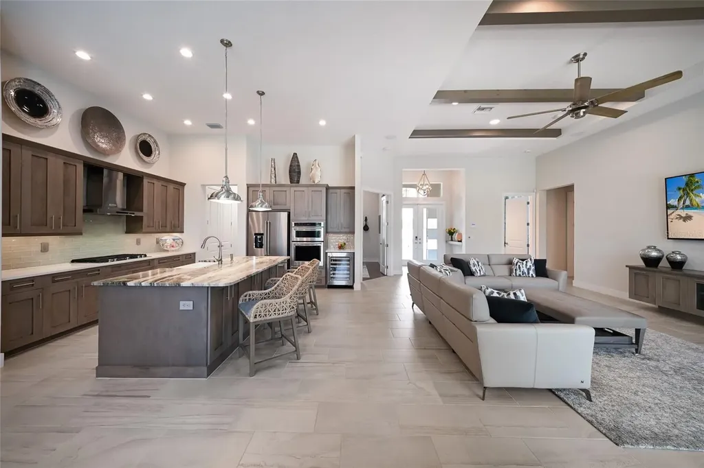 8310 Redonda Loop Lakewood Ranch FL 34202