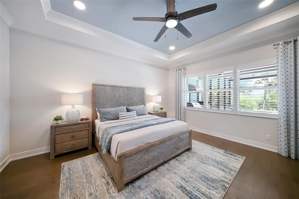 8310 Redonda Loop Lakewood Ranch FL 34202