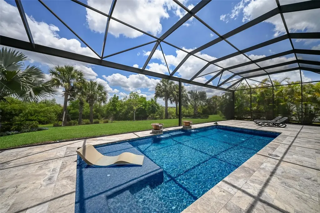 8310 Redonda Loop Lakewood Ranch FL 34202