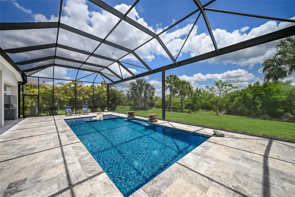 8310 Redonda Loop Lakewood Ranch FL 34202