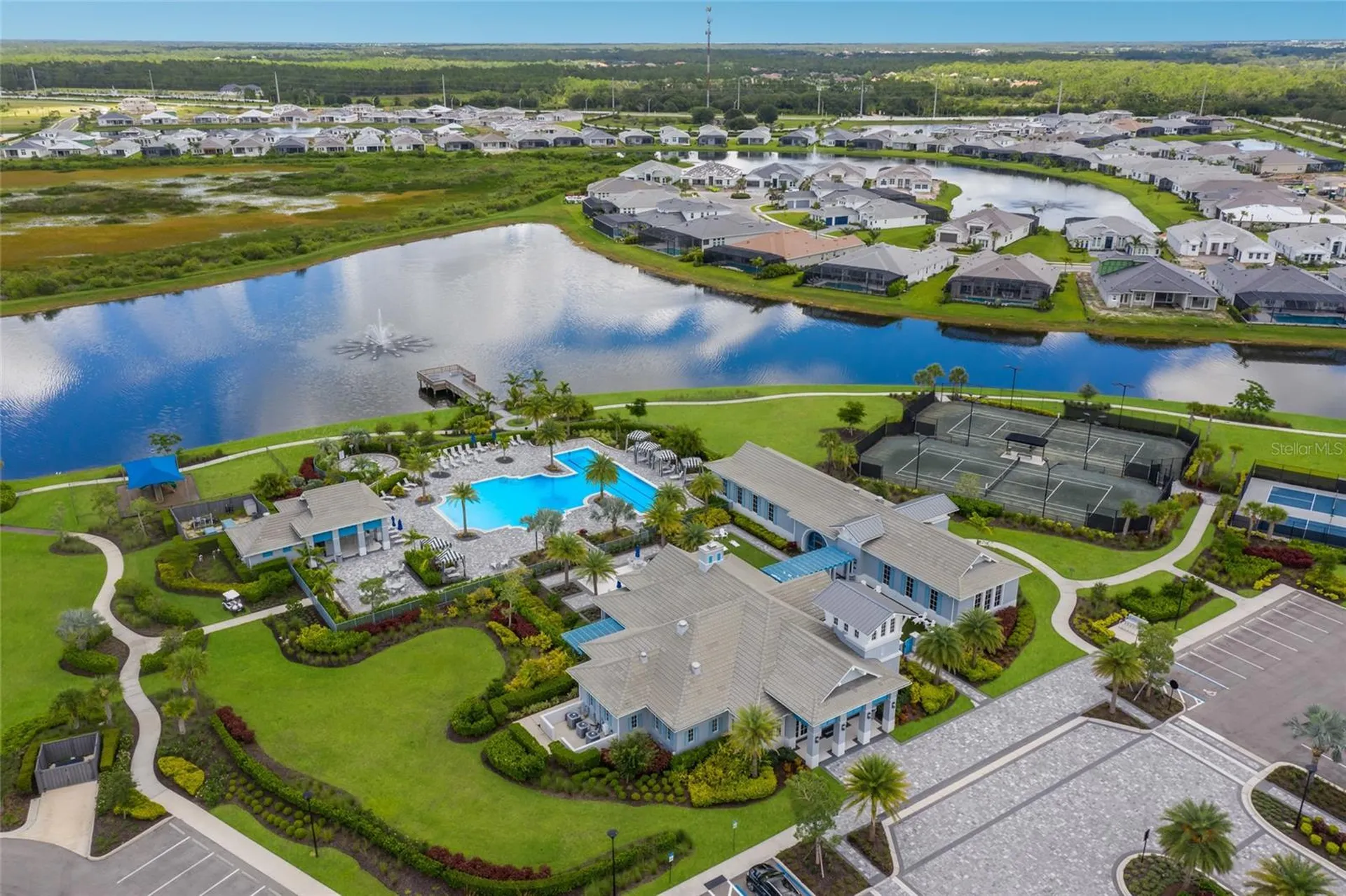 8310 Redonda Loop Lakewood Ranch FL 34202