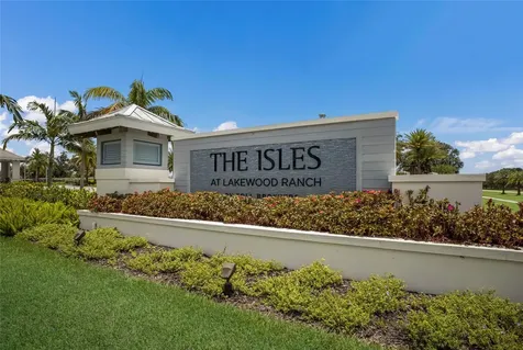 8310 Redonda Loop Lakewood Ranch FL 34202