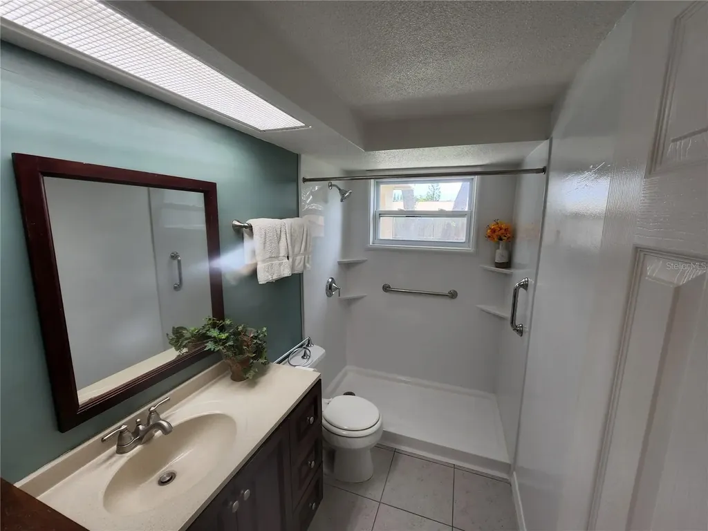 3221 Fairmount Drive Holiday FL 34691