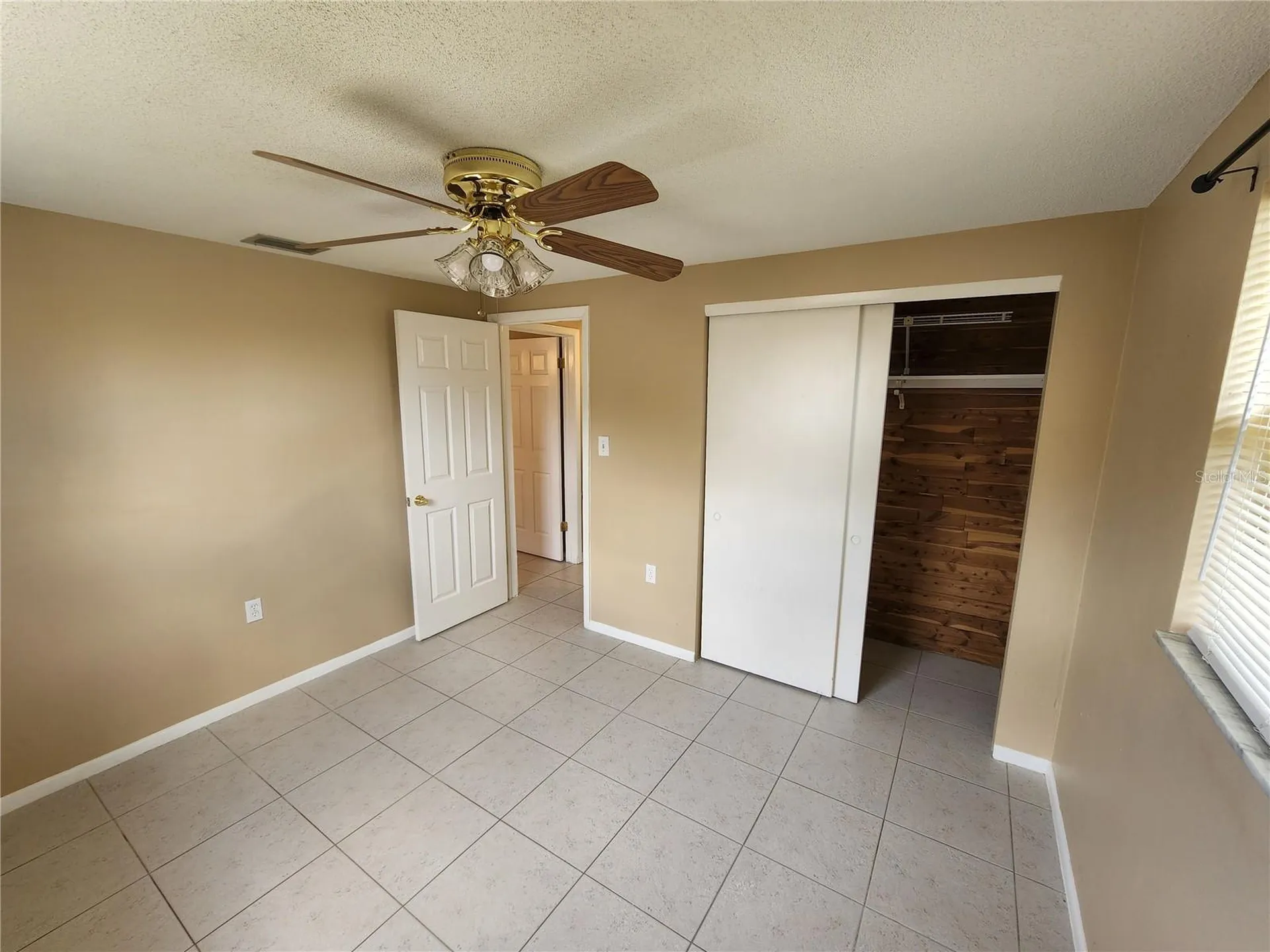 3221 Fairmount Drive Holiday FL 34691