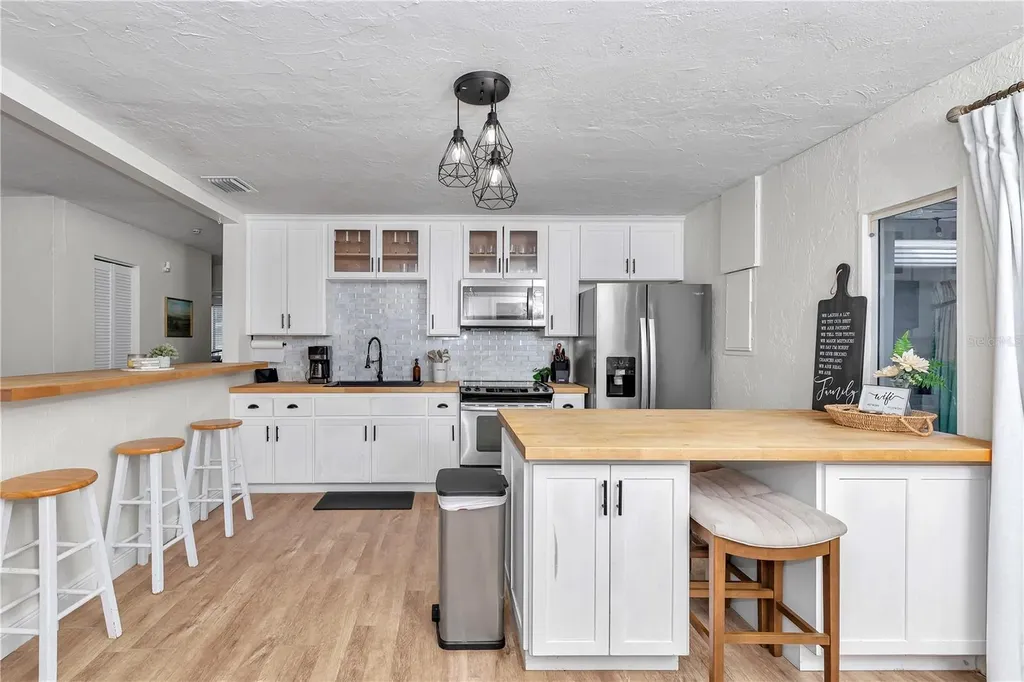 1302 SE Sanchez Avenue Ocala FL 34471