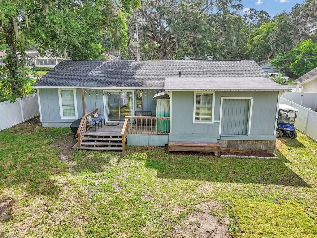 1302 SE Sanchez Avenue Ocala FL 34471