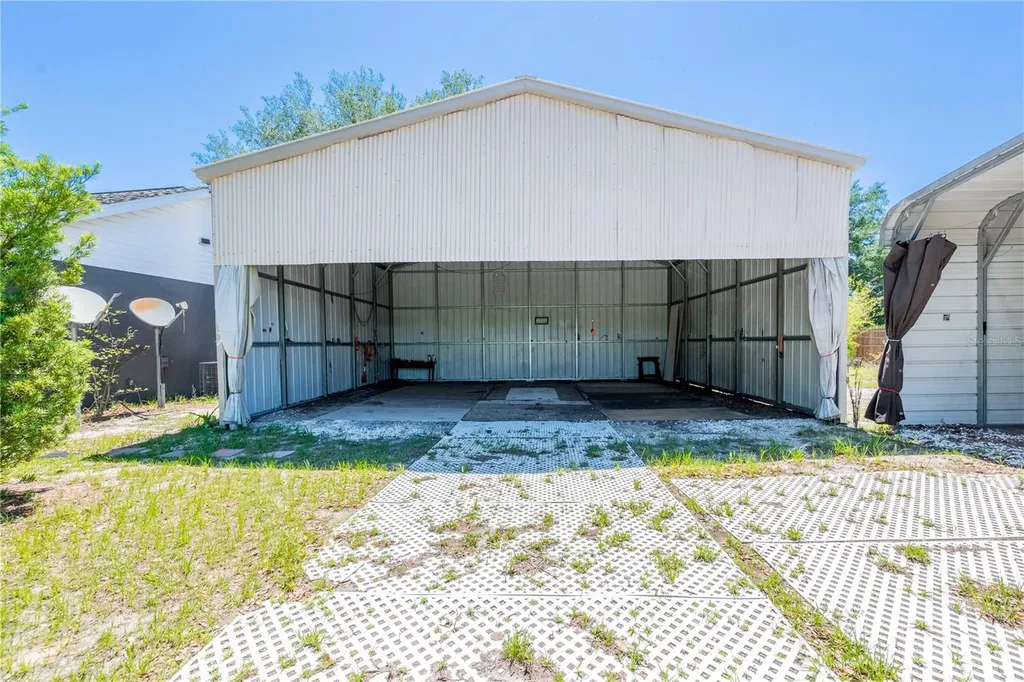 1750 SW 15th Street Bell FL 32619