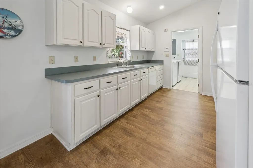 1750 SW 15th Street Bell FL 32619