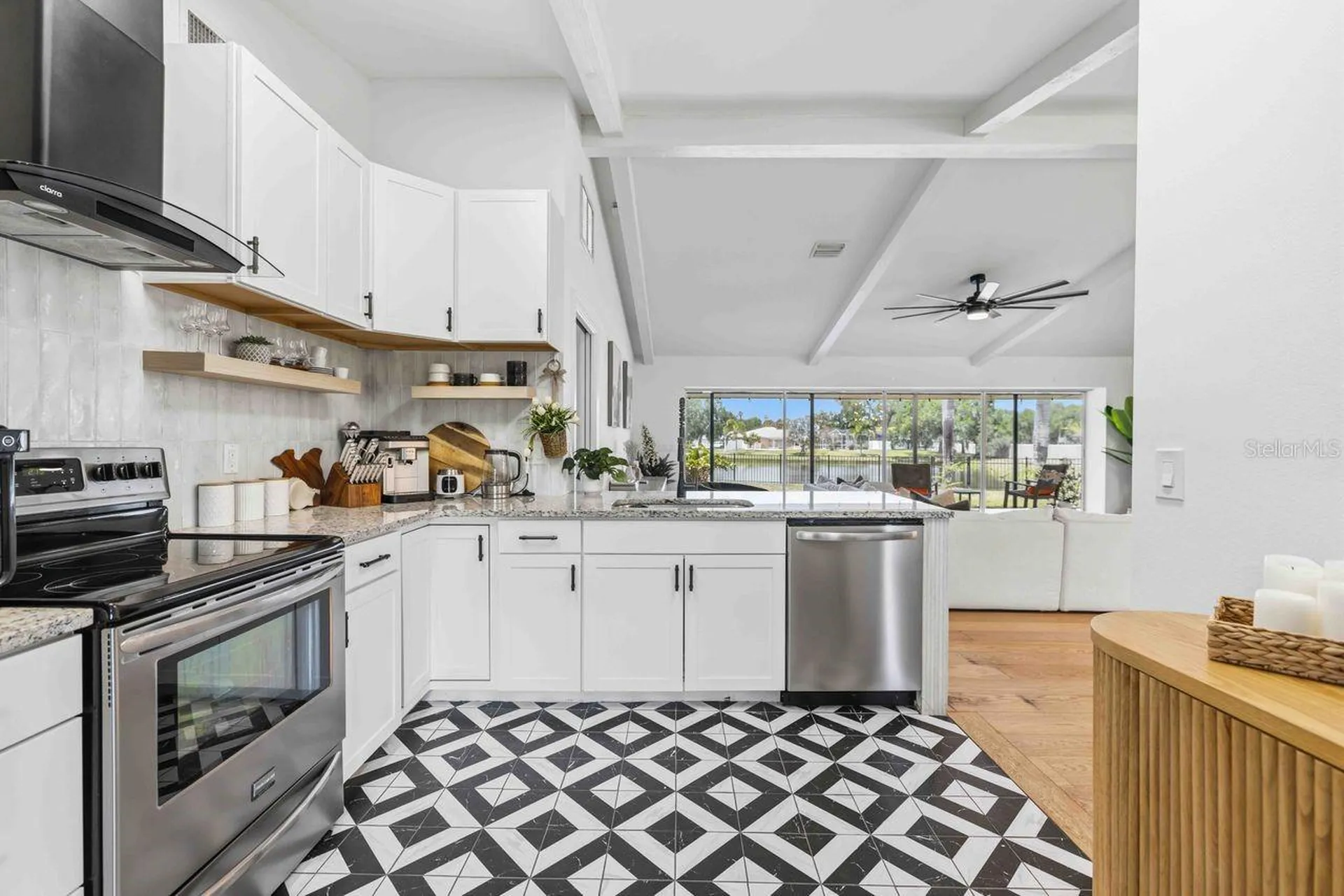 8021 Timber Lake Lane Sarasota FL 34243
