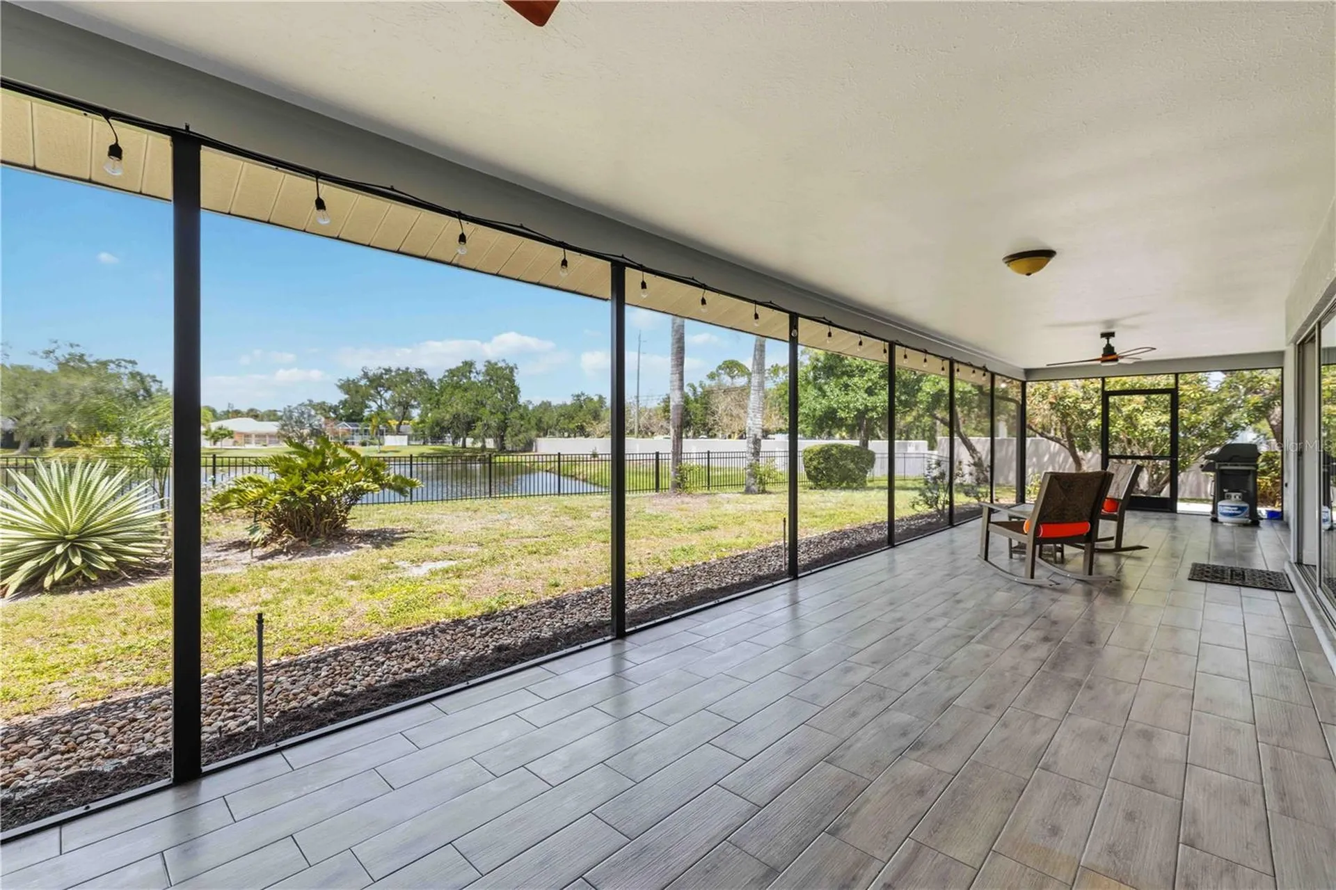 8021 Timber Lake Lane Sarasota FL 34243