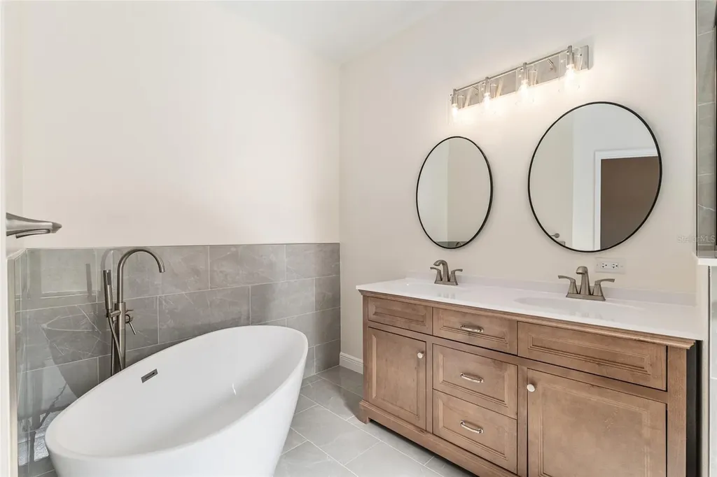 10877 SW 45th Court Ocala FL 34476