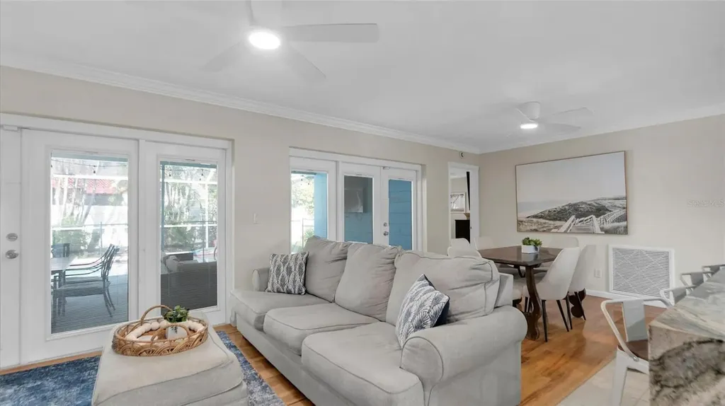 8272 127th Street Seminole FL 33776