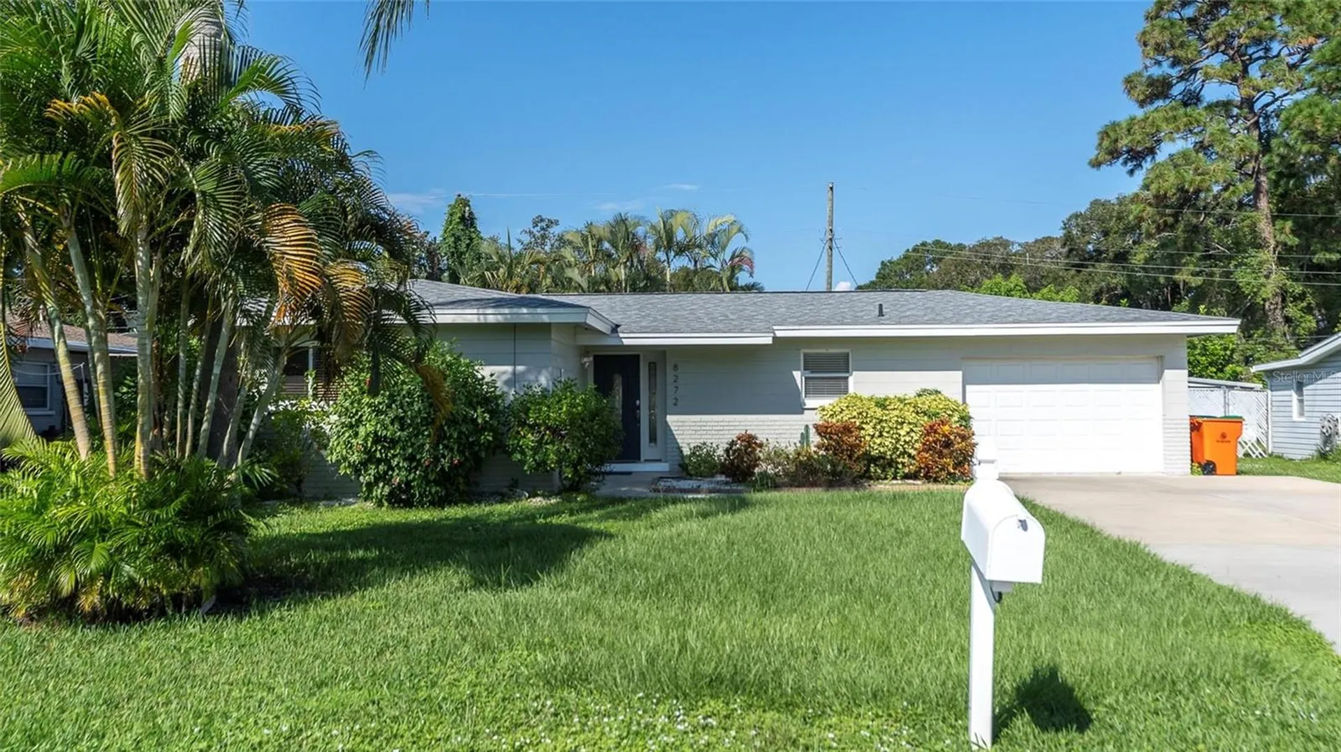 8272 127th Street Seminole FL 33776