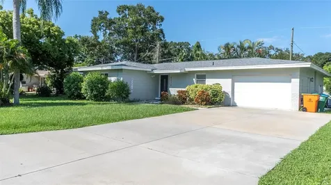 8272 127TH Street Seminole FL 33776