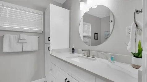 8272 127th Street Seminole FL 33776