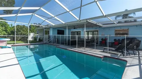 8272 127th Street Seminole FL 33776