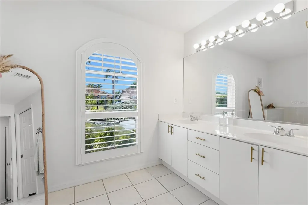 4817 Post Pointe Drive Sarasota FL 34233