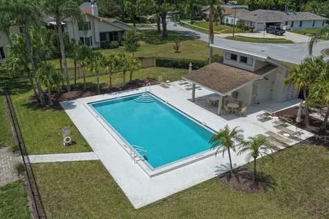 498 Lakeview Drive Palm Harbor FL 34683