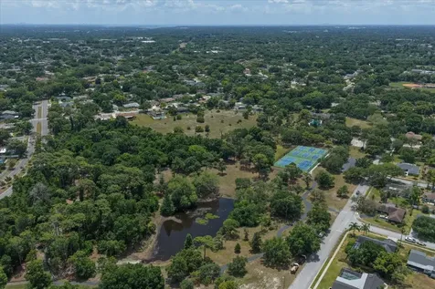 498 Lakeview Drive Palm Harbor FL 34683