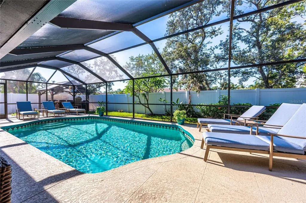8108 12th Avenue NW Bradenton FL 34209