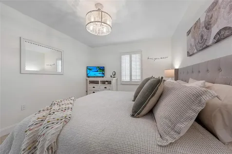 8108 12th Avenue NW Bradenton FL 34209