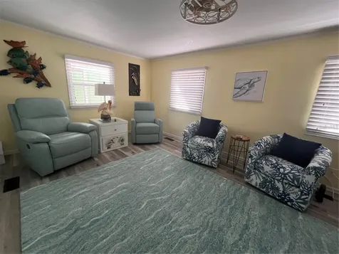 2295 N Beach Road Englewood FL 34223