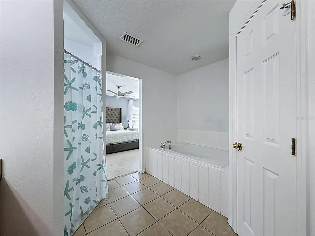 1930 Dolphin Drive Kissimmee FL 34759