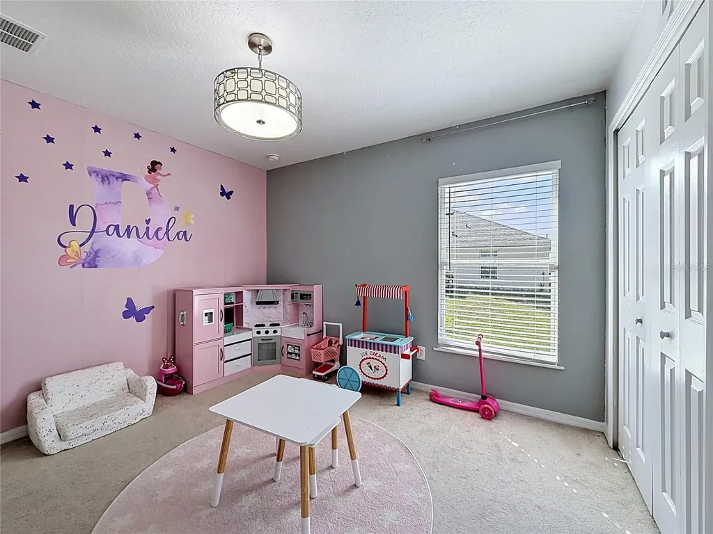 1930 Dolphin Drive Kissimmee FL 34759
