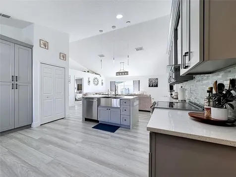1930 Dolphin Drive Kissimmee FL 34759