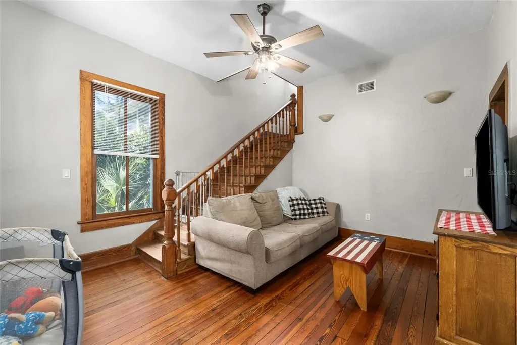 516 NE 2nd Street Gainesville FL 32601