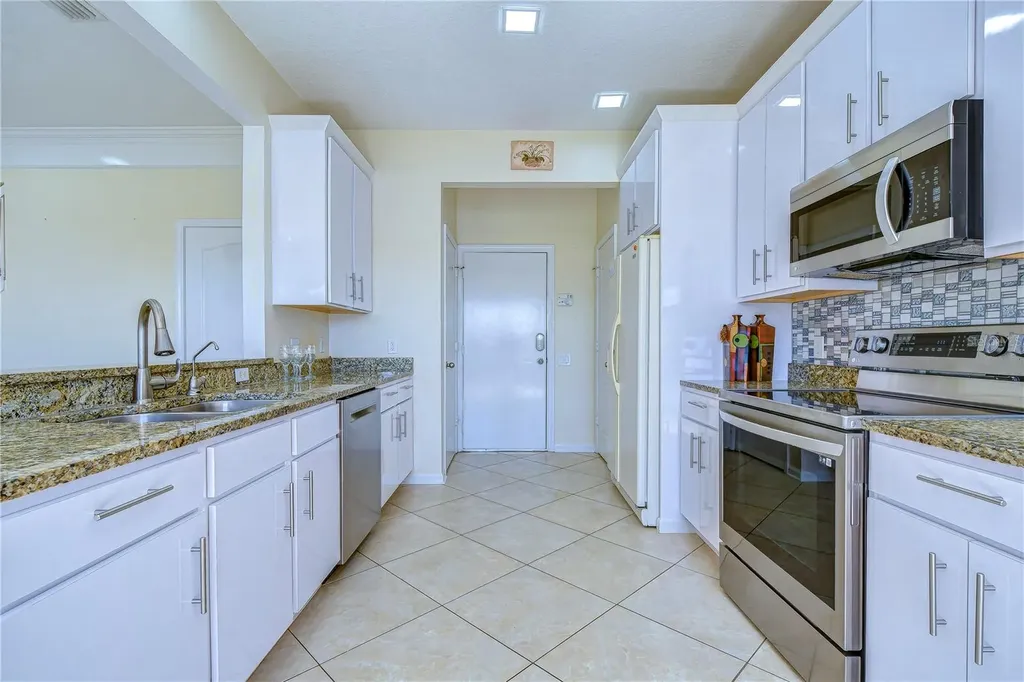 4744 Pond Ridge Drive Riverview FL 33578