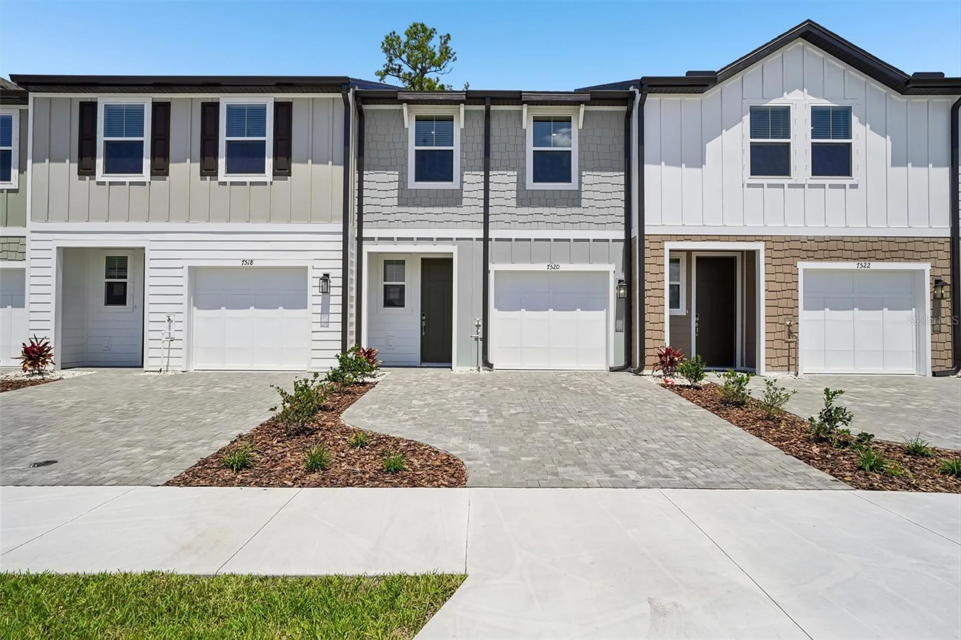 7520 Deer Valley Circle Tampa FL 33635