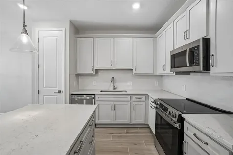 7520 Deer Valley Circle Tampa FL 33635